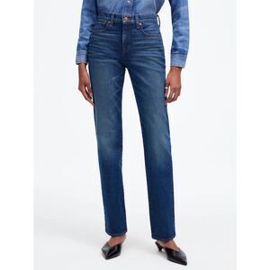 Madewell Petite '90s Straight Mid-Rise Jean in Osada Wash 26P